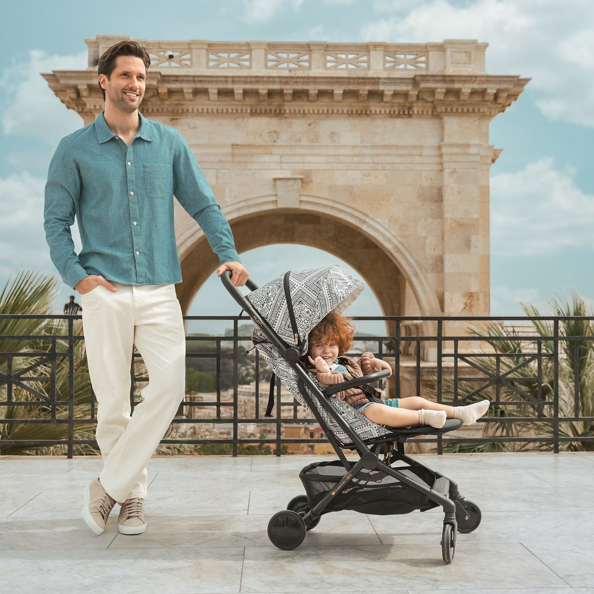 Kinderkraft PILOT 2 бебешка количка BIZUU Lunar Black