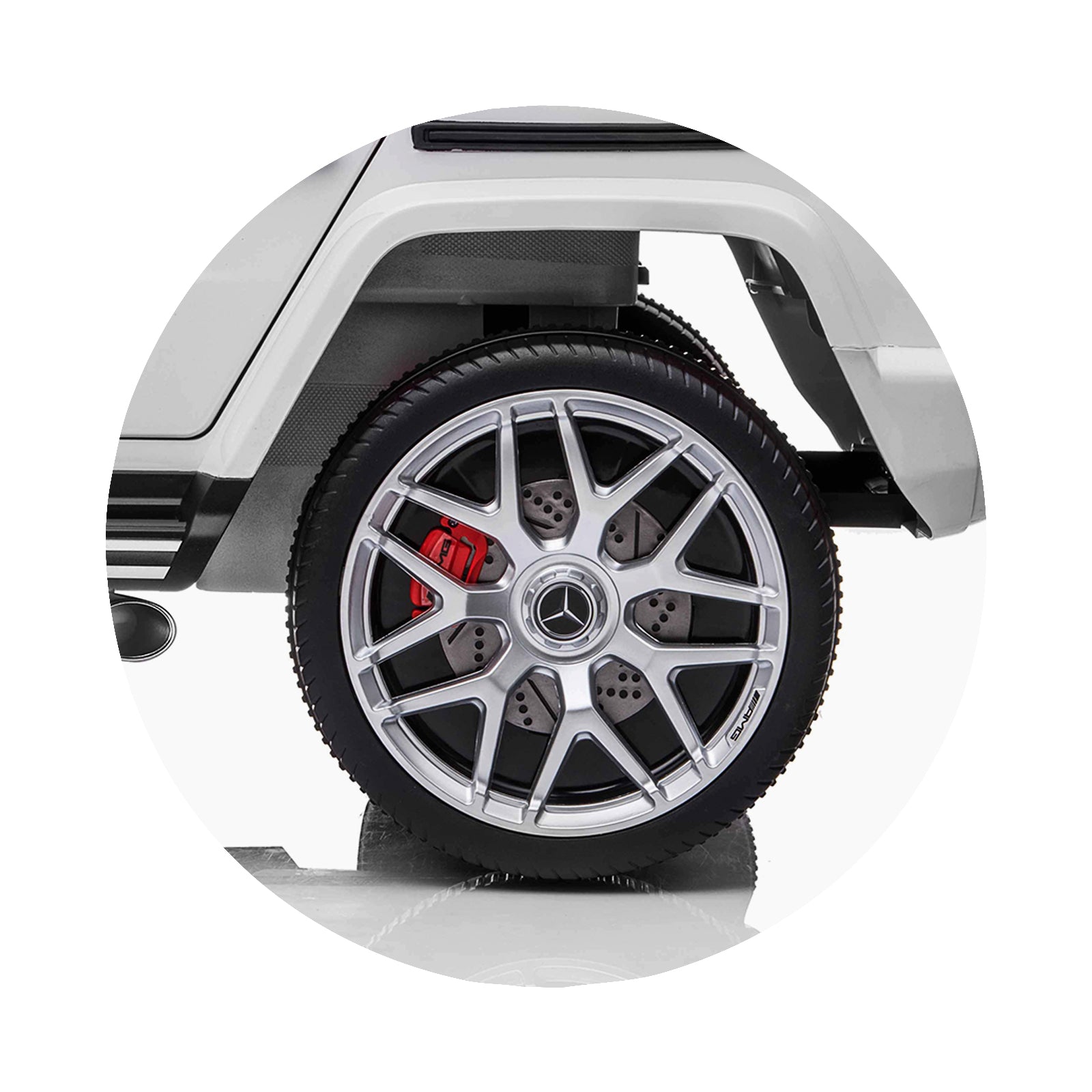 Chipolino Eл.джип MERCEDES G63 за две деца бял EVA