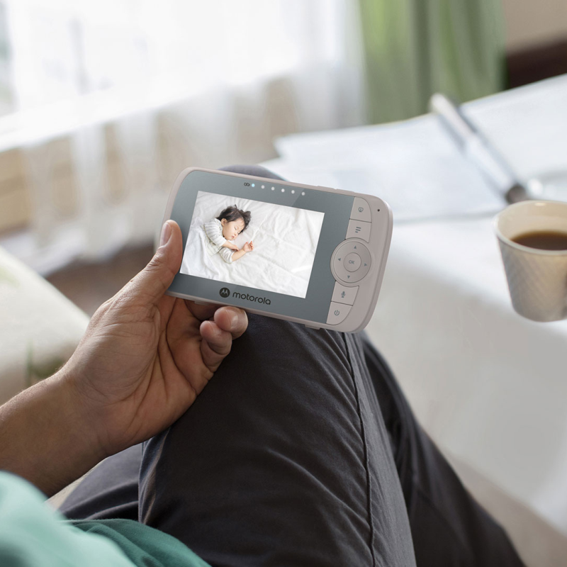 Motorola VM64 connect бебефон с Wi-Fi