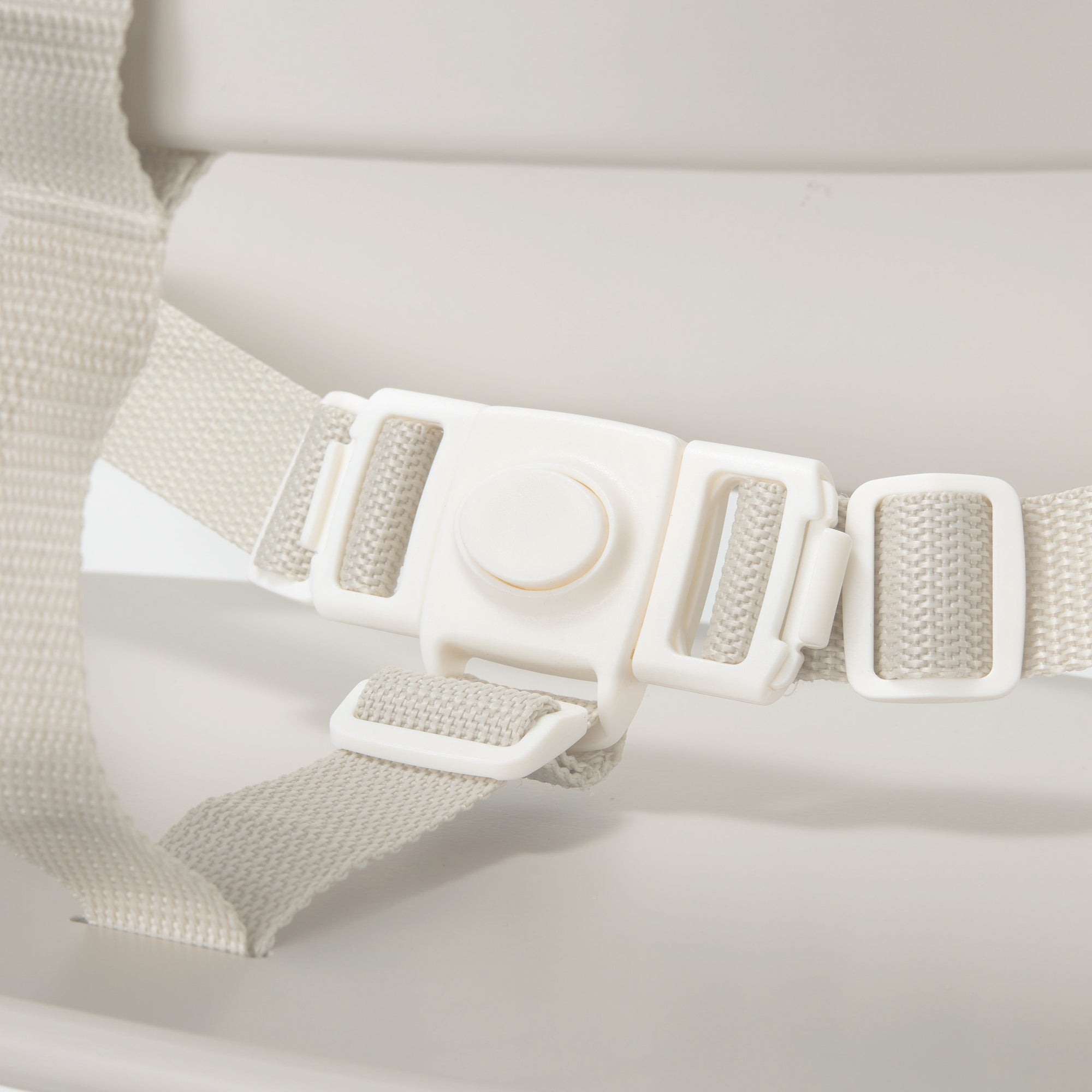 KinderKraft столче за хранене ENOCK BEIGE