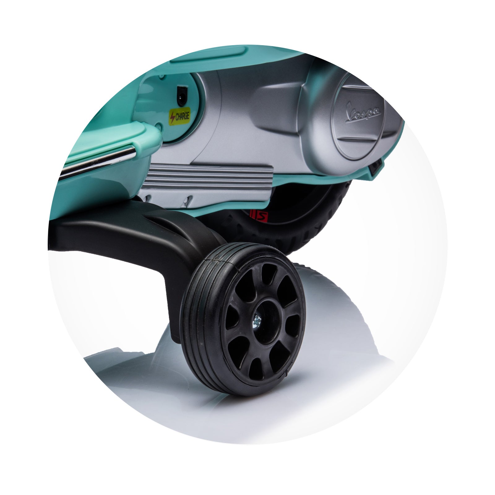 Chipolino Електрически мотор Vespa GTS Super зелен